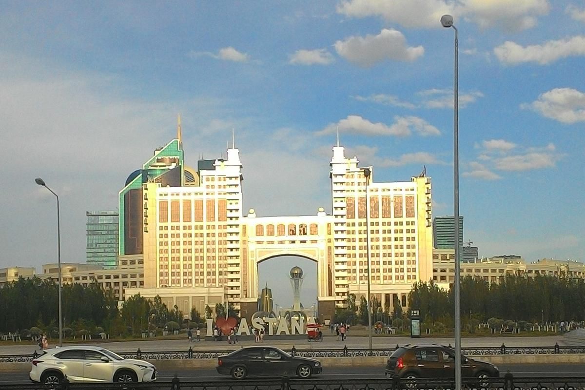 Однодневная школьная экскурсия по Астане